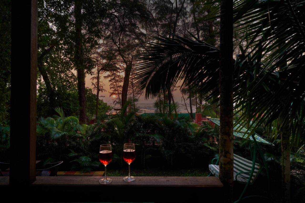 Tranquil Beach Resort Harihareshwar Exterior foto
