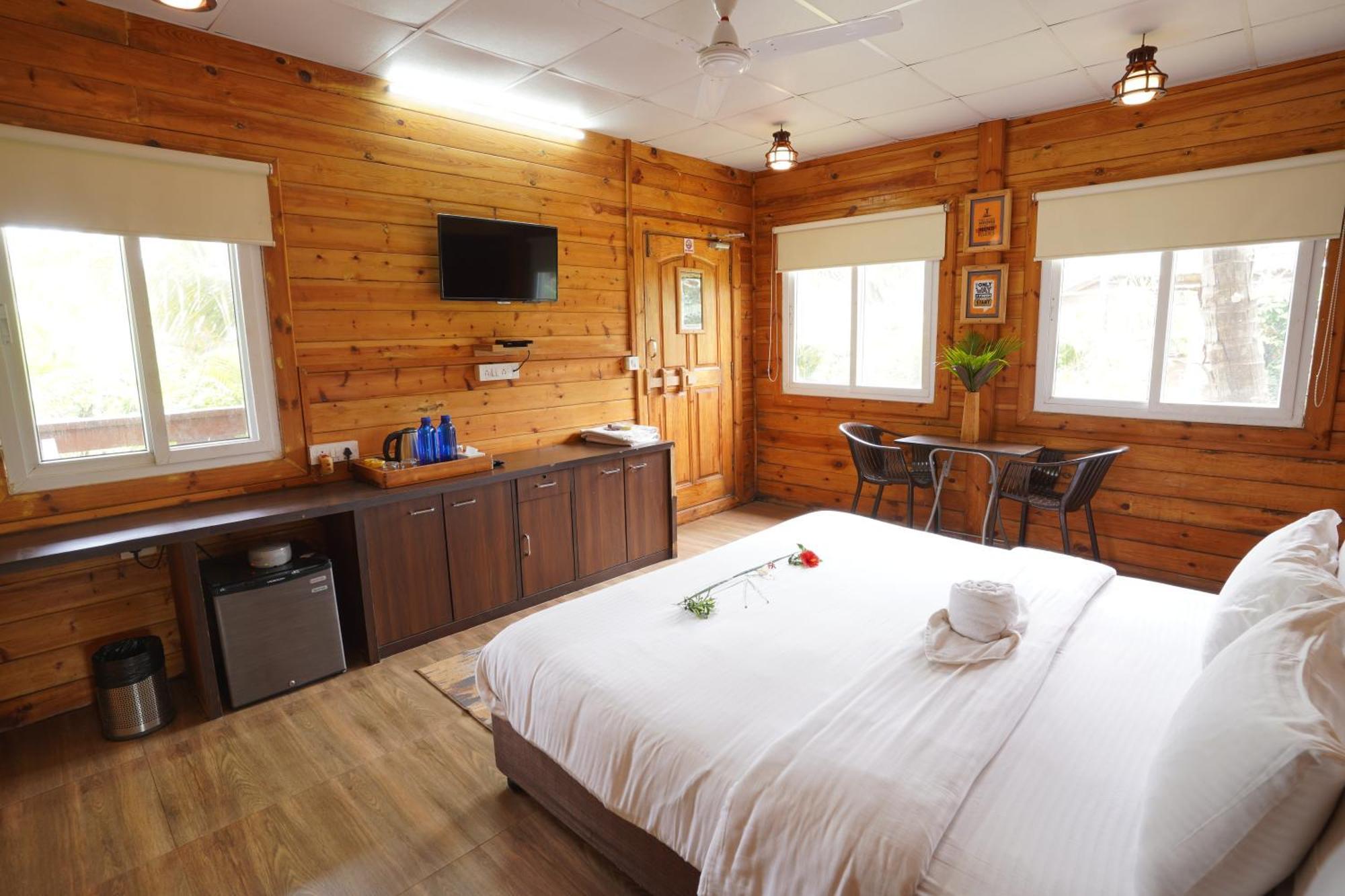 Tranquil Beach Resort Harihareshwar Exterior foto