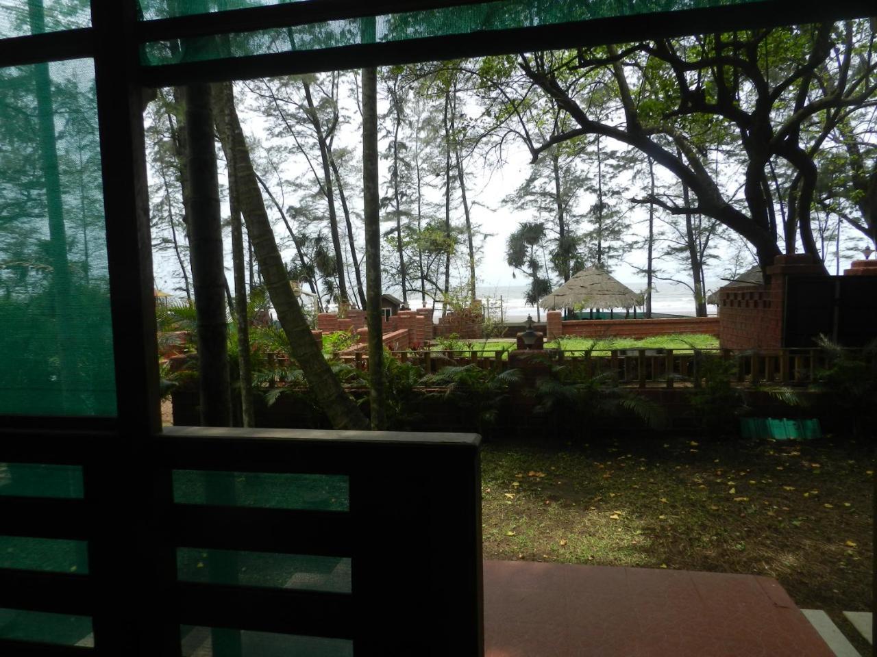 Tranquil Beach Resort Harihareshwar Exterior foto